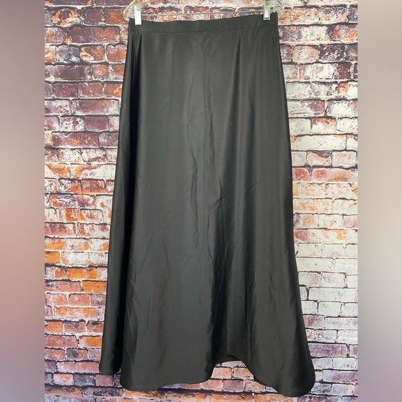 Tadashi Shoji Classic Black Silky Long Maxi Floor Formal Skirt Sz M - Picture 3 of 12